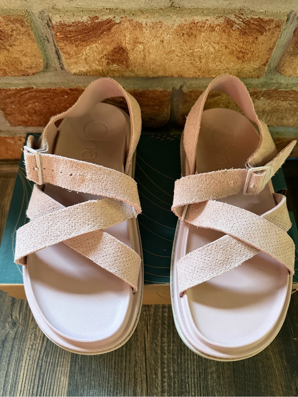 Chaco Women's rose quartz Townes suede Sandals